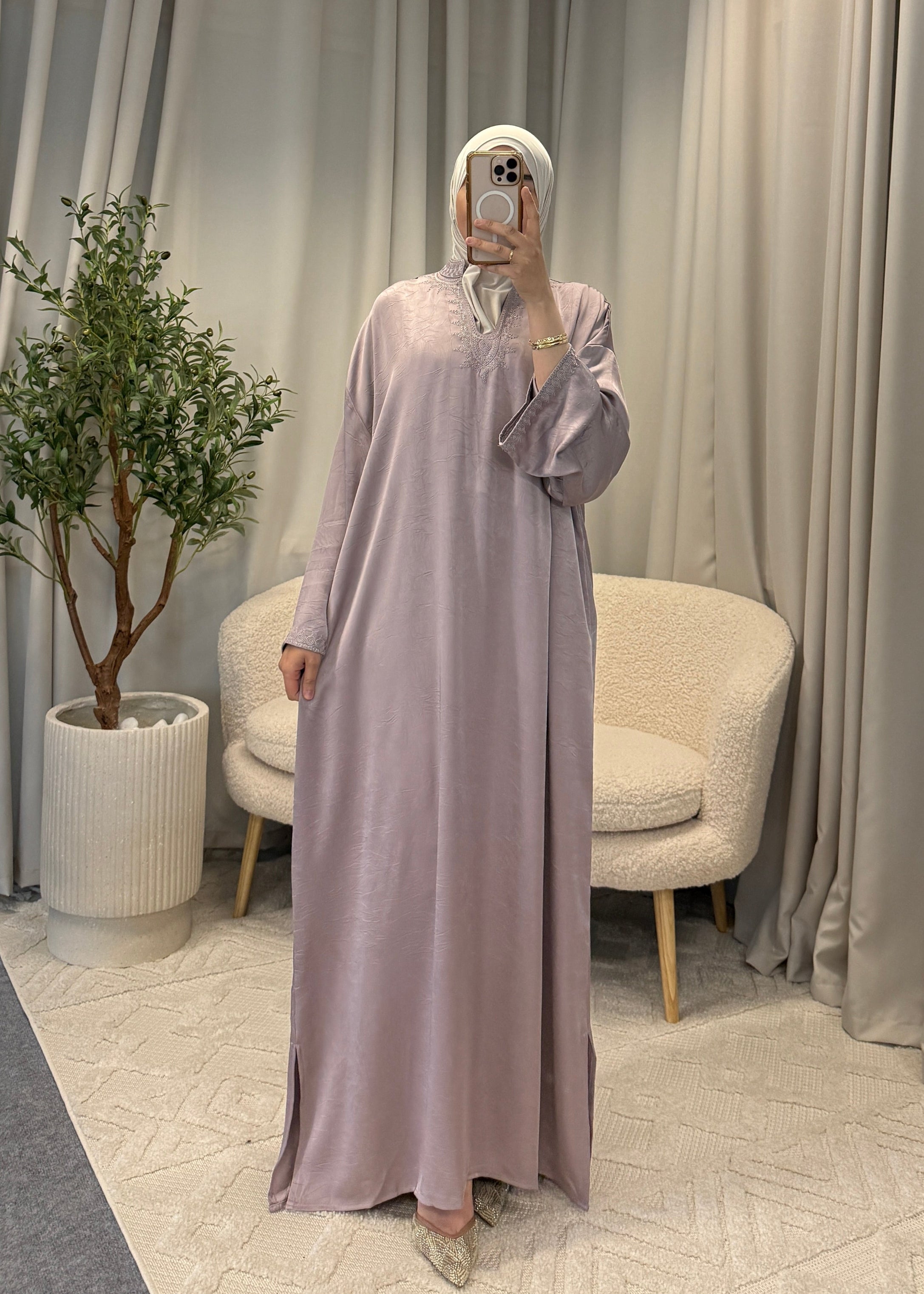 TARZ ABAYA LILA