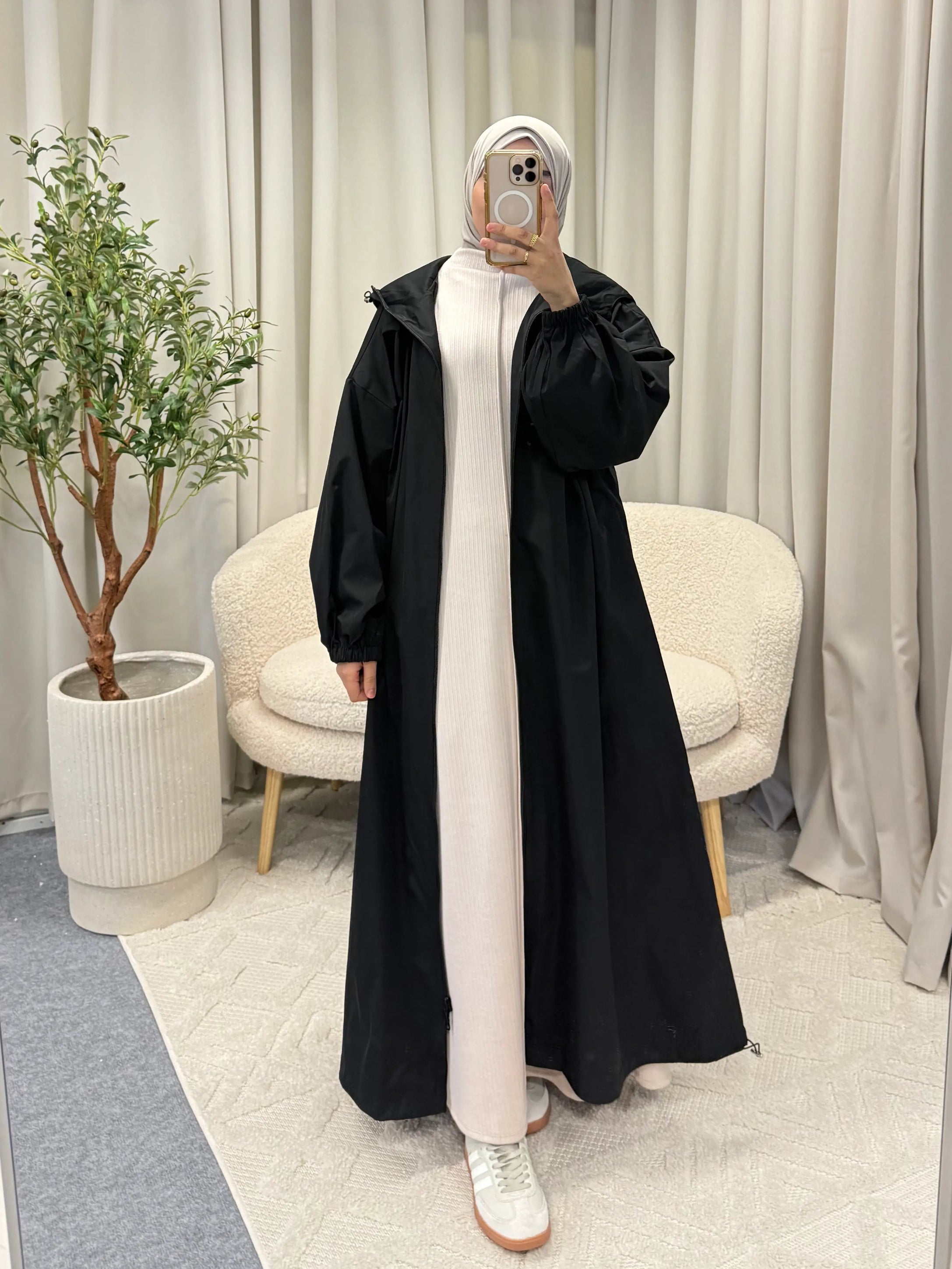 zulaikha coat black