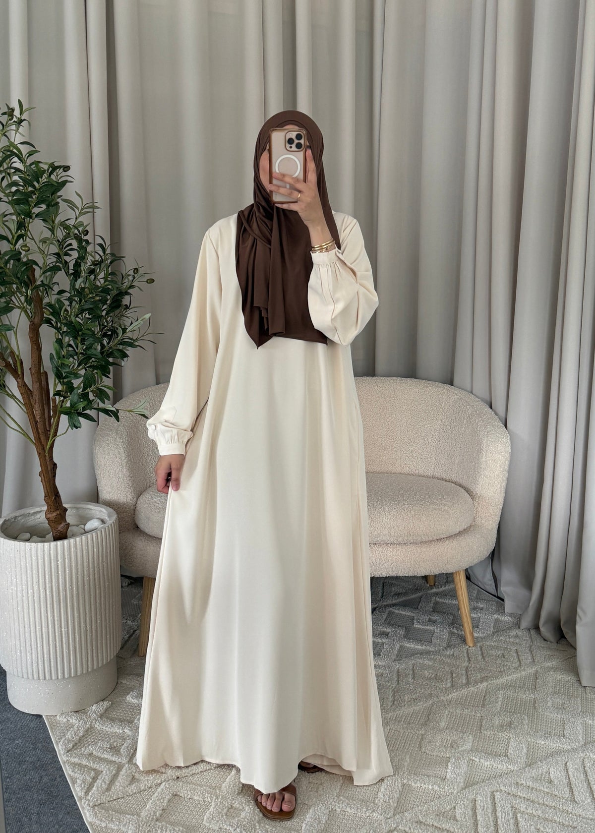 AICHA BUTTON ABAYA CREAM