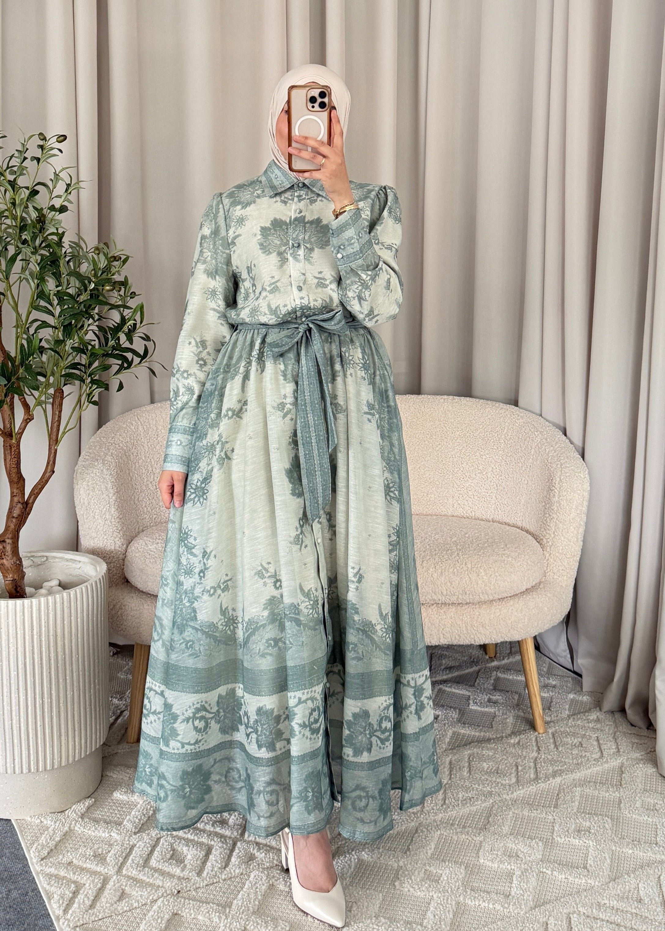 oumaima dress green