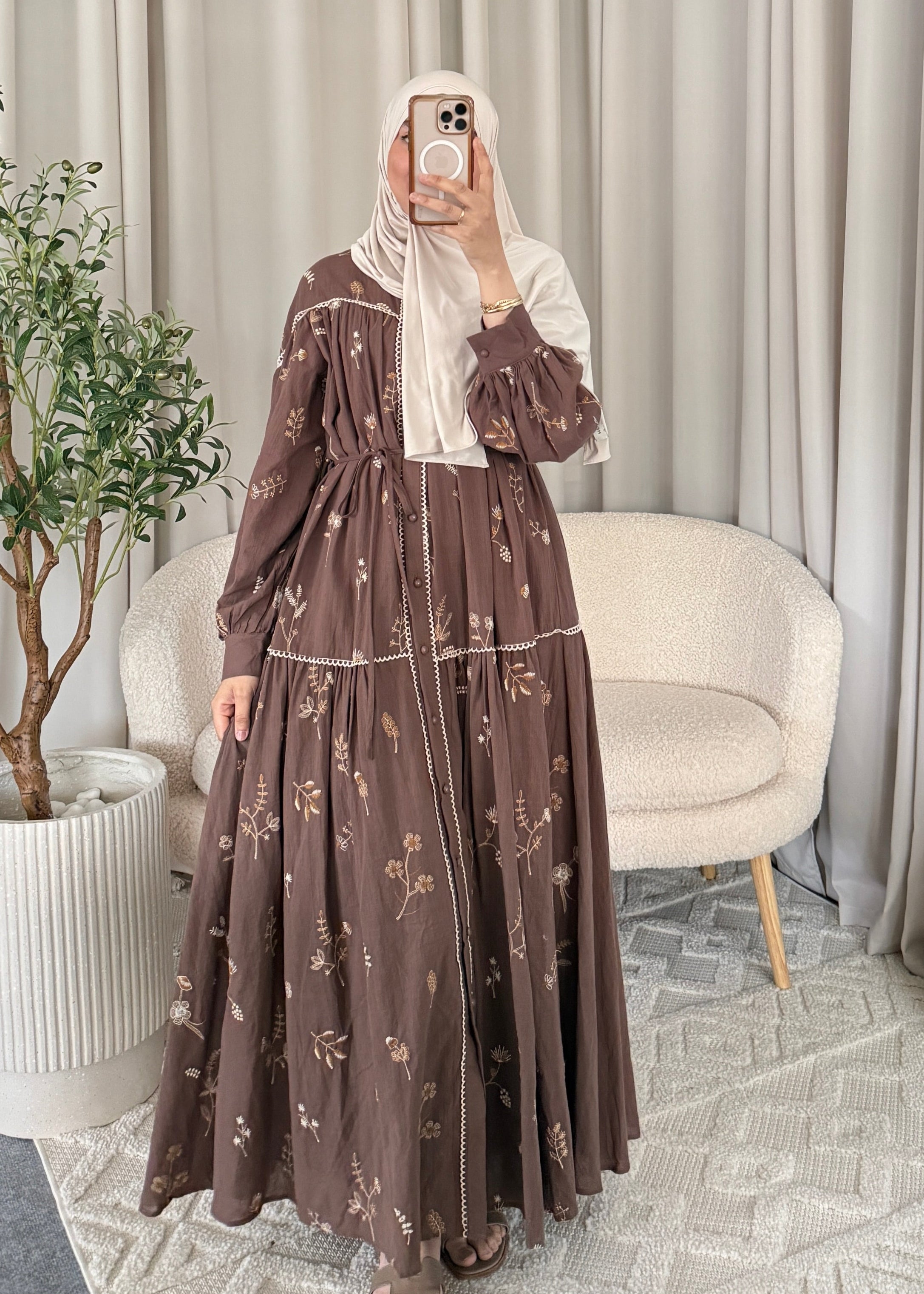 RABIHA DRESS BROWN