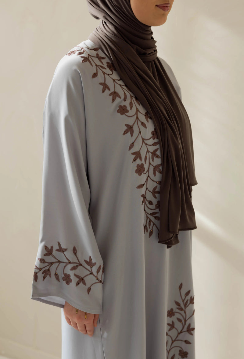 Zaria abaya detail 