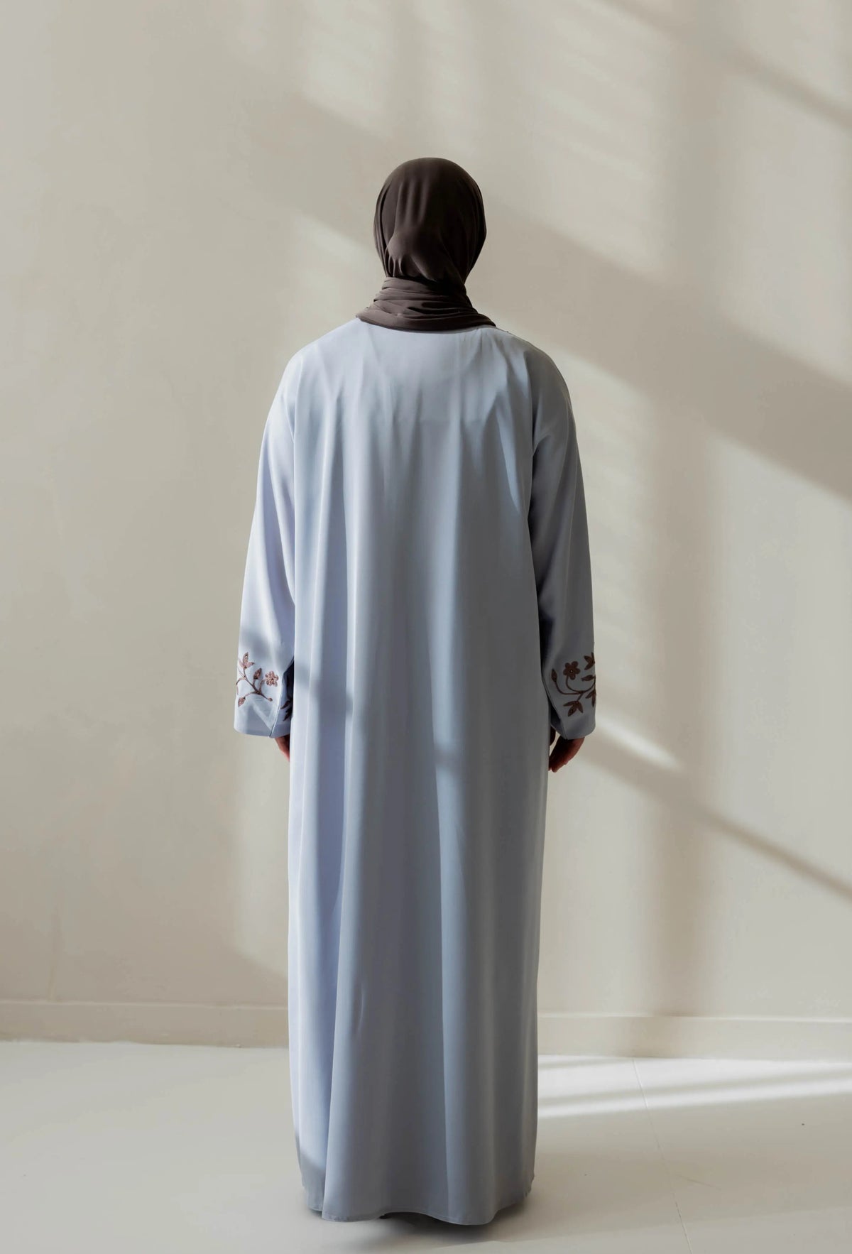 Zaria abaya cloud grey back