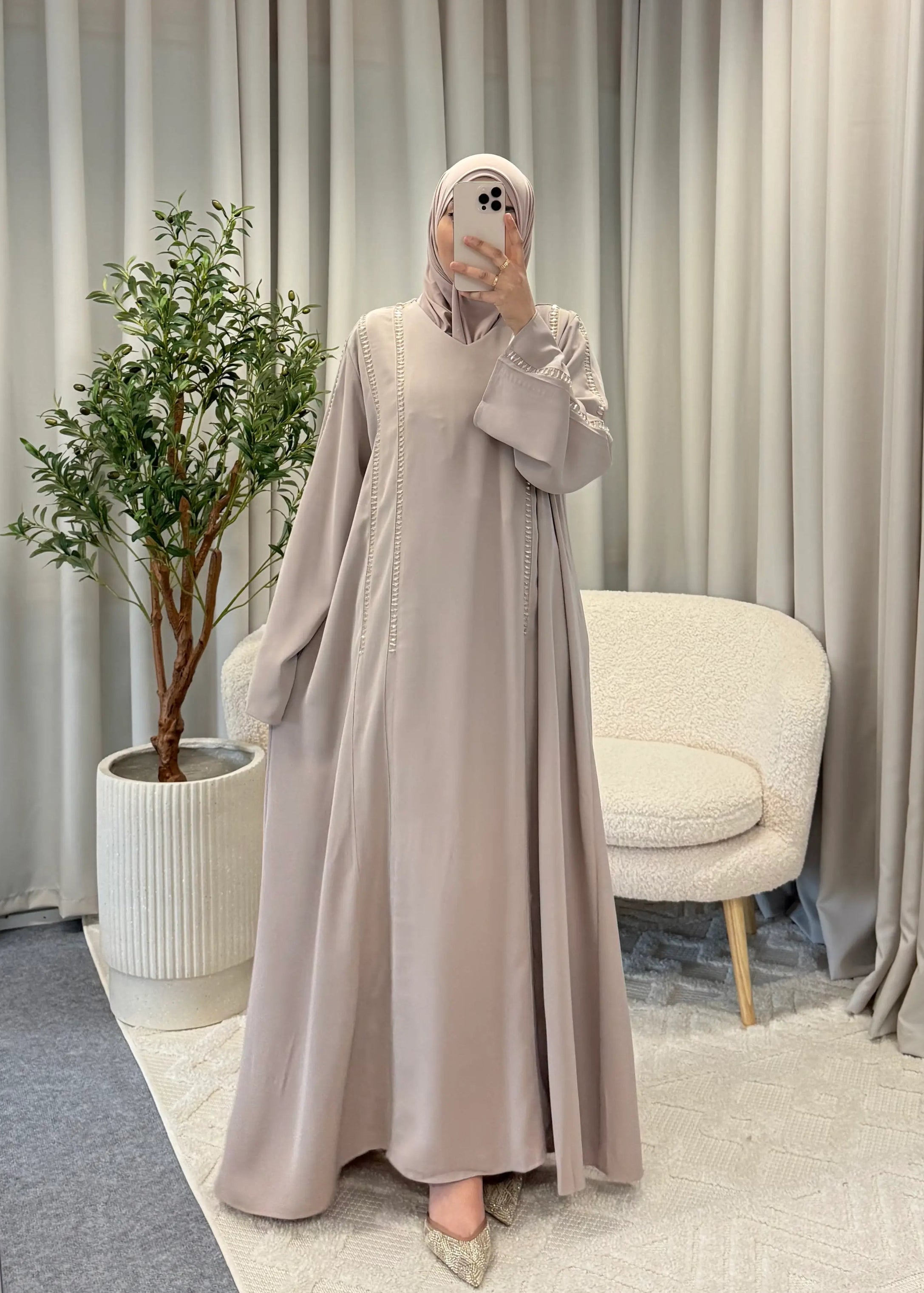 LOUBNA ABAYA BEIGE