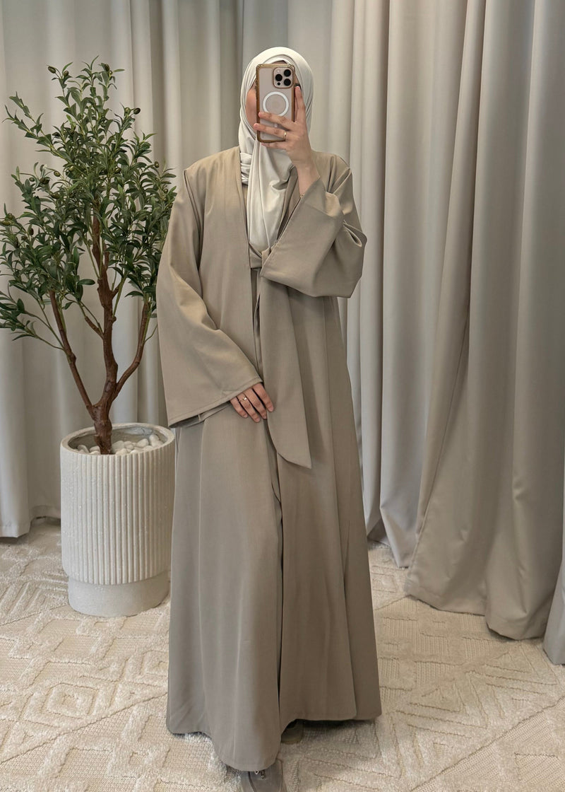 ISRA ABAYA SET BEIGE