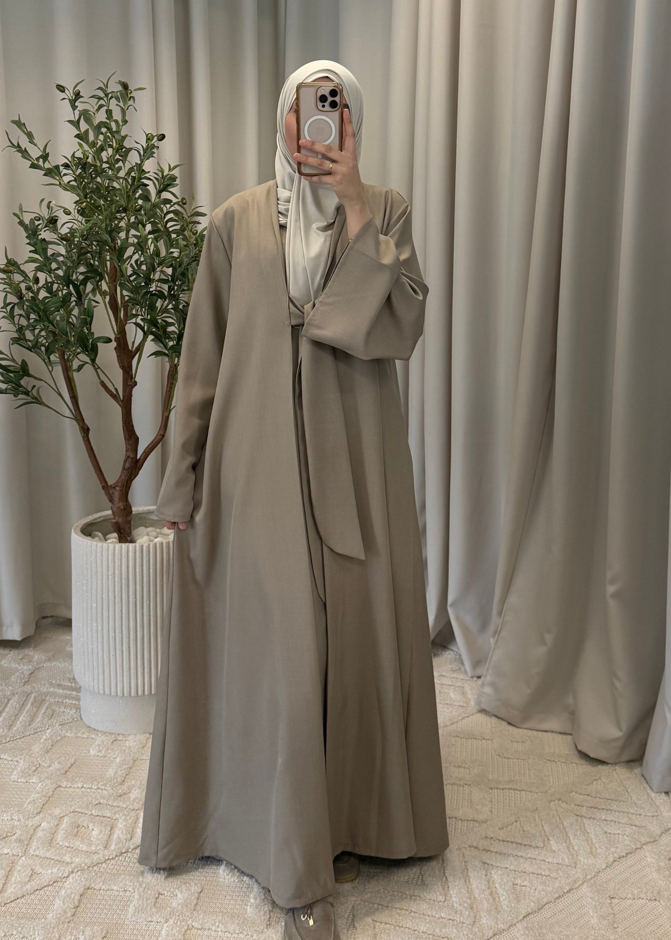 ISRA ABAYA BEIGE