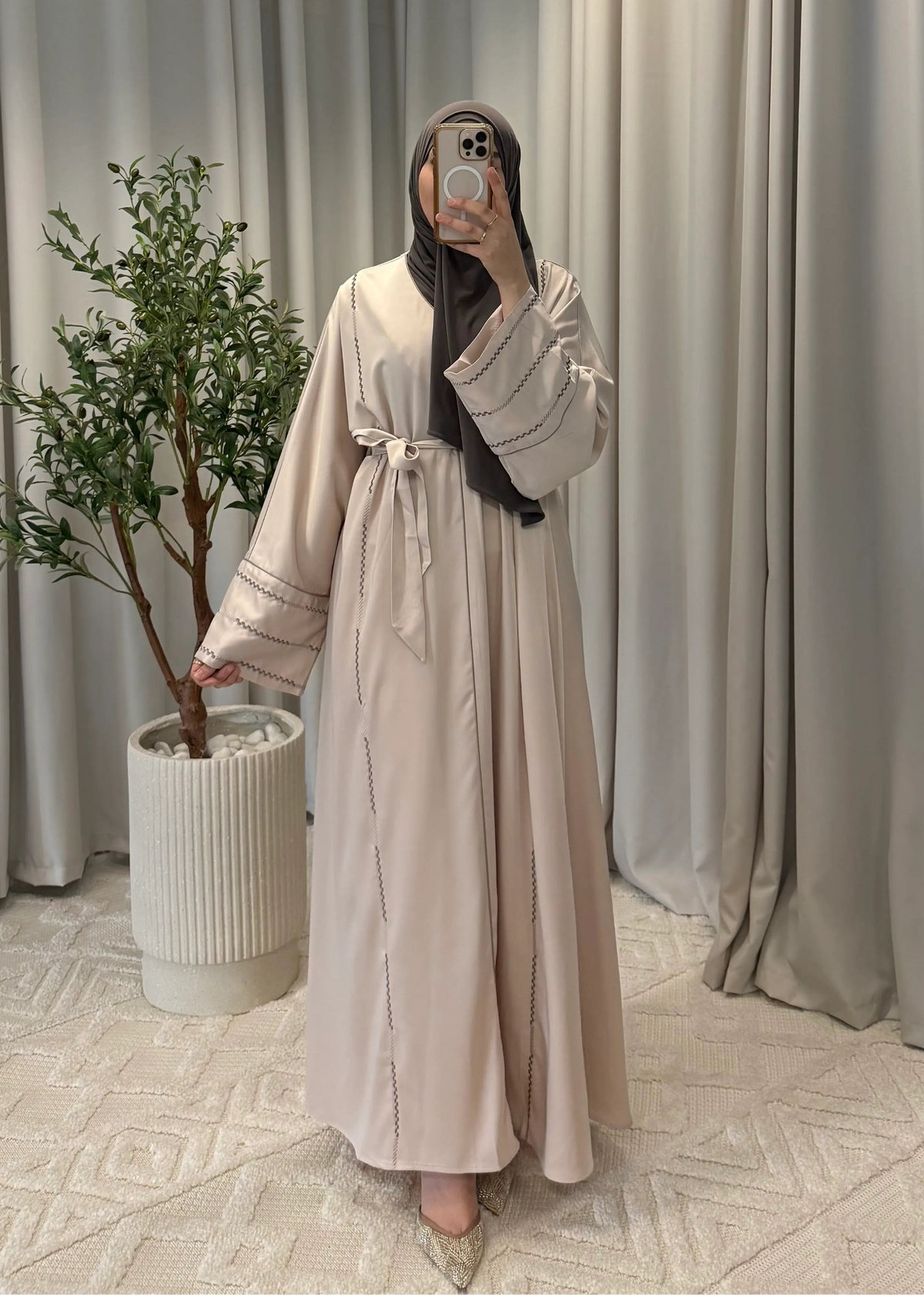 SABAH ABAYA BEIGE