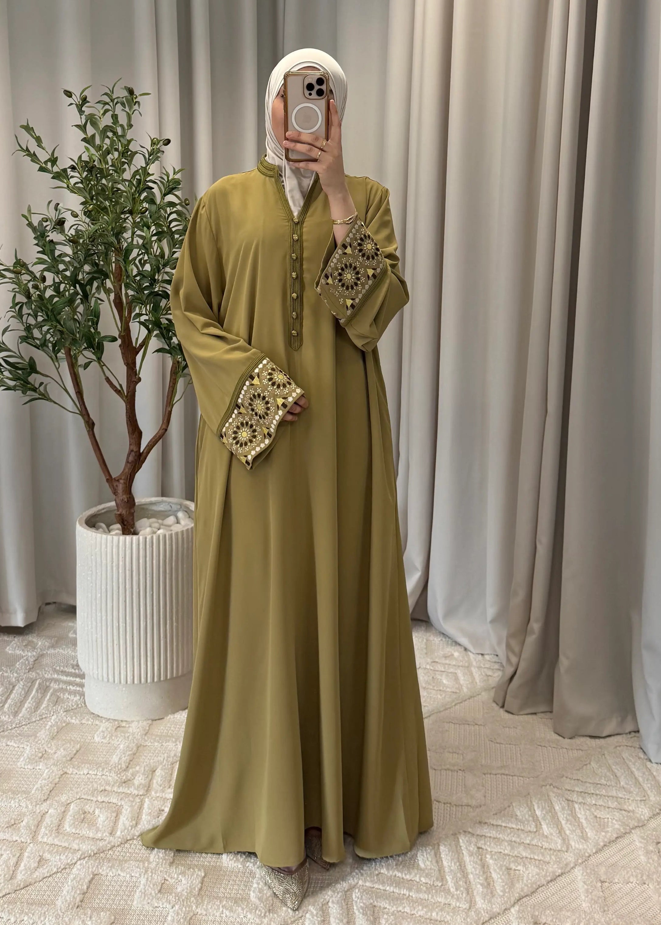 ALINA ABAYA PISTACHIO