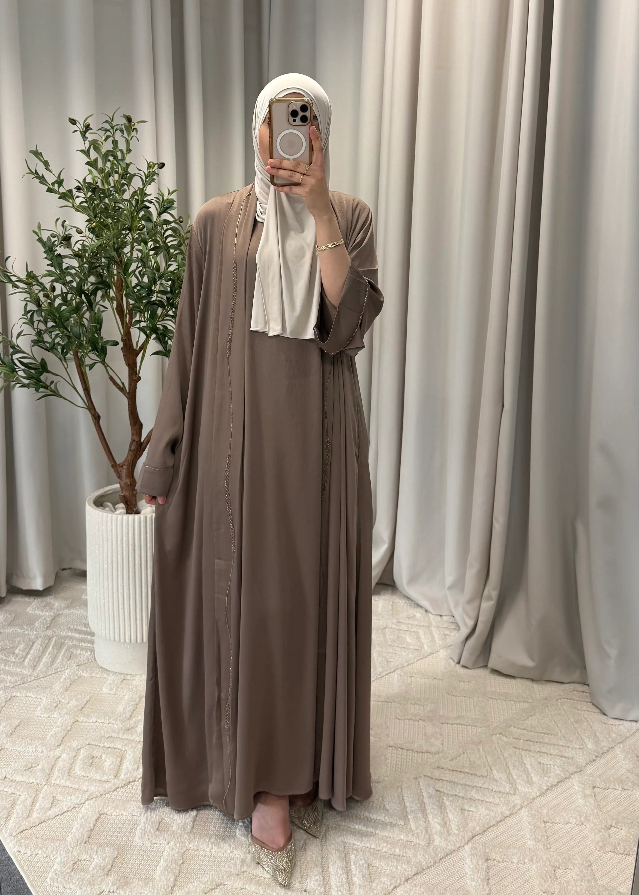 NISA ABAYA BROWN