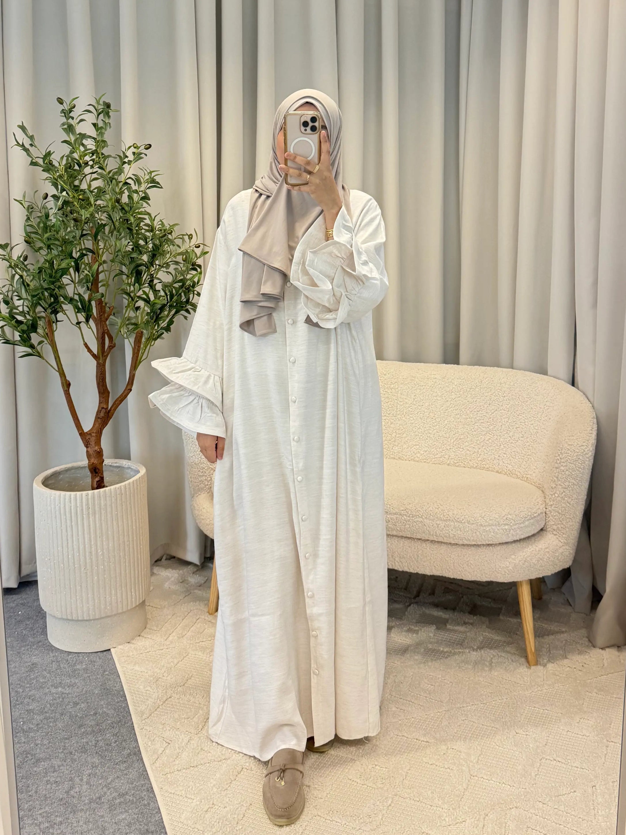 NABILA DRESS RUFFLES BEIGE